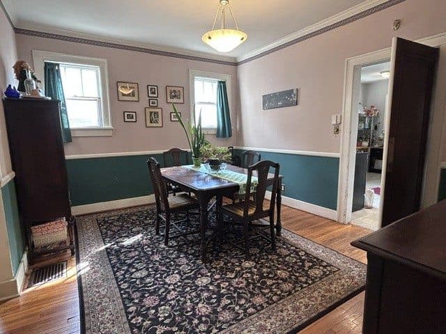 Dining room with a chair rail and hardwood floors at 2207 Elliott Avenue, 12 South Nashville